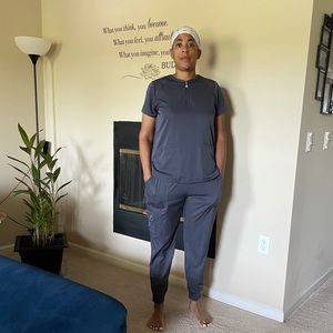 Women’s Scrub Set in Pewter/Gray by Infinity